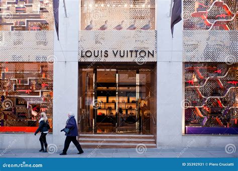 delaware louis vuitton tax.